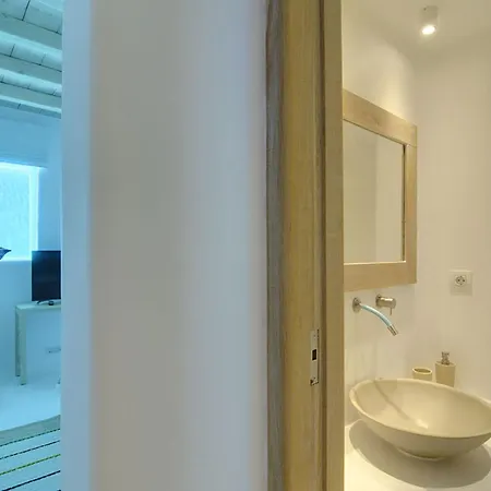 Bluebird Sunbird Villa Mykonos Town