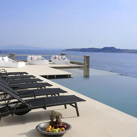 Bluebird Sunbird * Mykonos Town