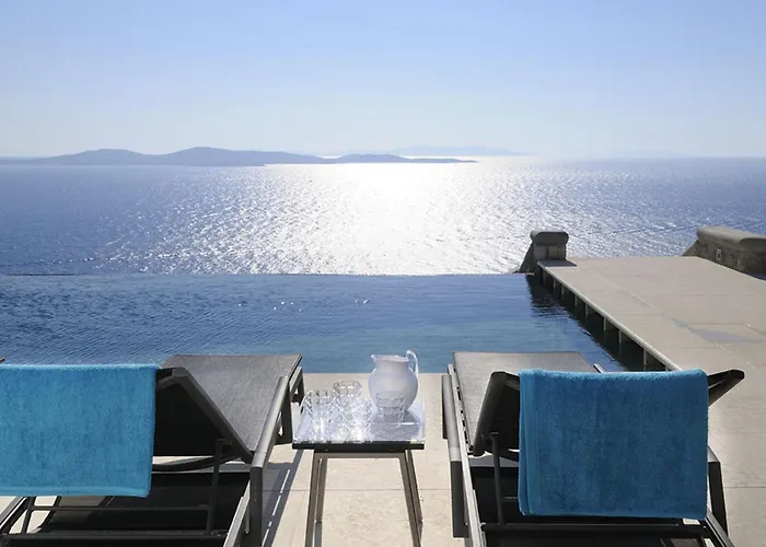 Bluebird Sunbird Villa Mykonos Town