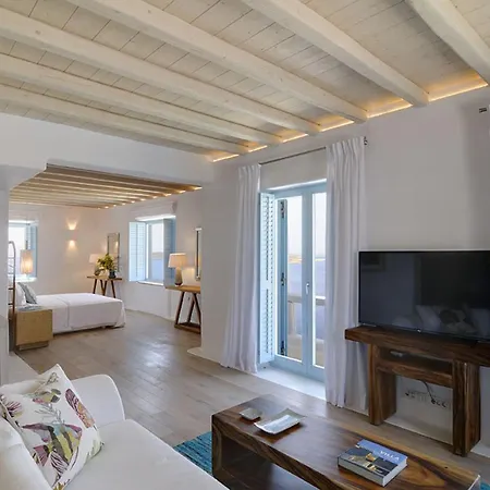 Bluebird Sunbird * Mykonos Town